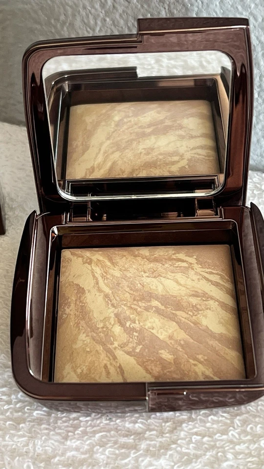 HourGlass Ambient Lighting Infinity Powder-Full Size 9.5g /.34oz-New In Box - Image 4 of 4