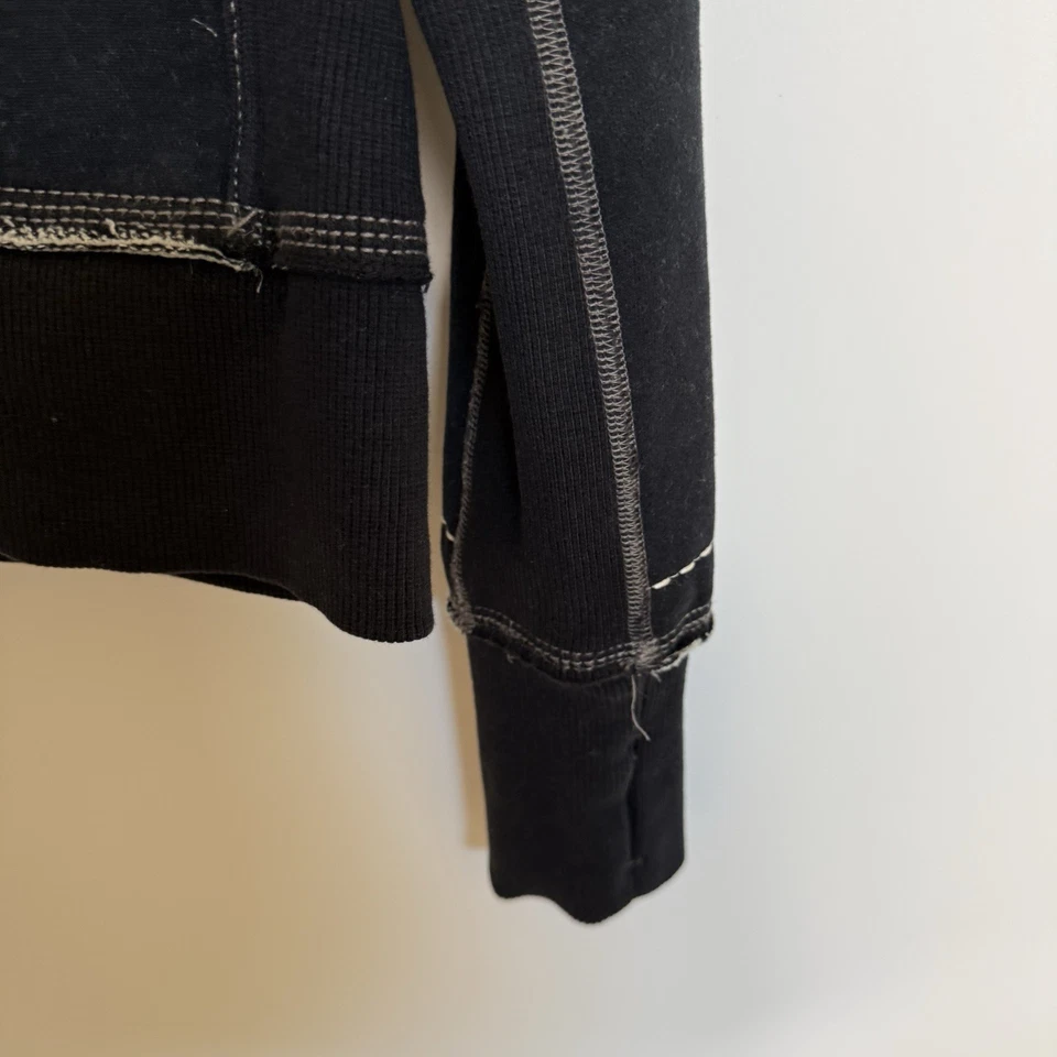 Lululemon Woman’s Special Edition Black & White Scuba Size 6 Limited Ed. - Image 4 of 4