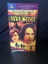 Rivers Edge VHS Tape Keanu Reeves