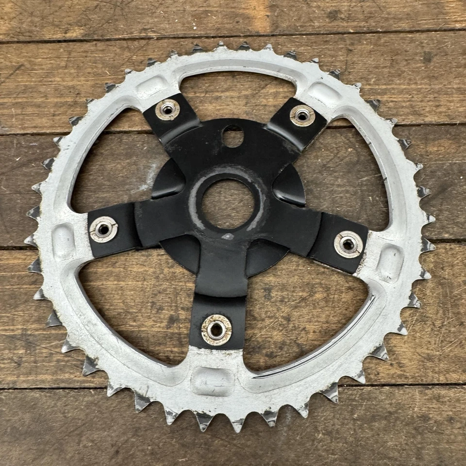 Piñón de plato GT BMX 44T 110BCD plata negro araña pernos de colección años 90 Foto 4 de 4