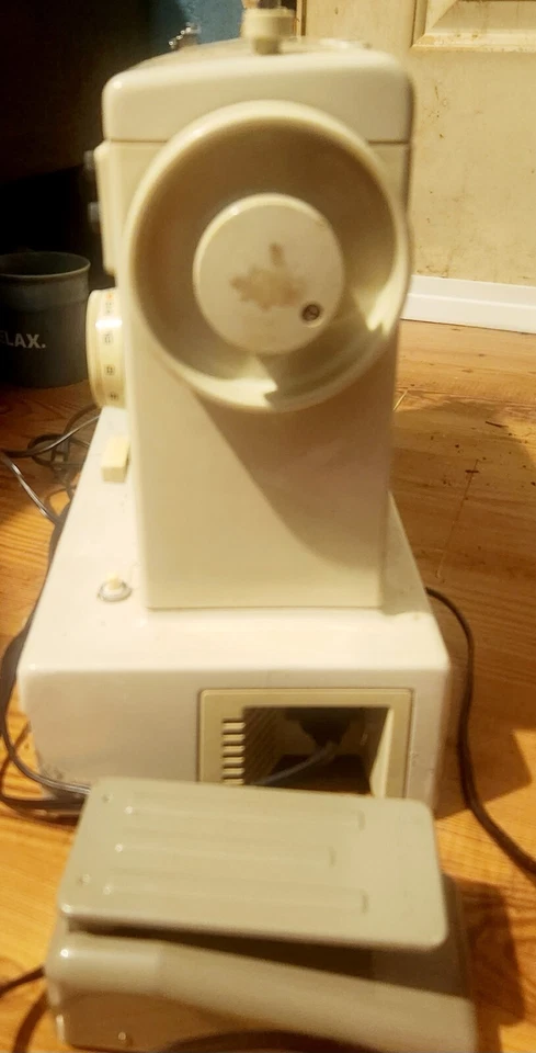 Máquina de costura Kenmore 158 12310 - Imagem 4 de 4