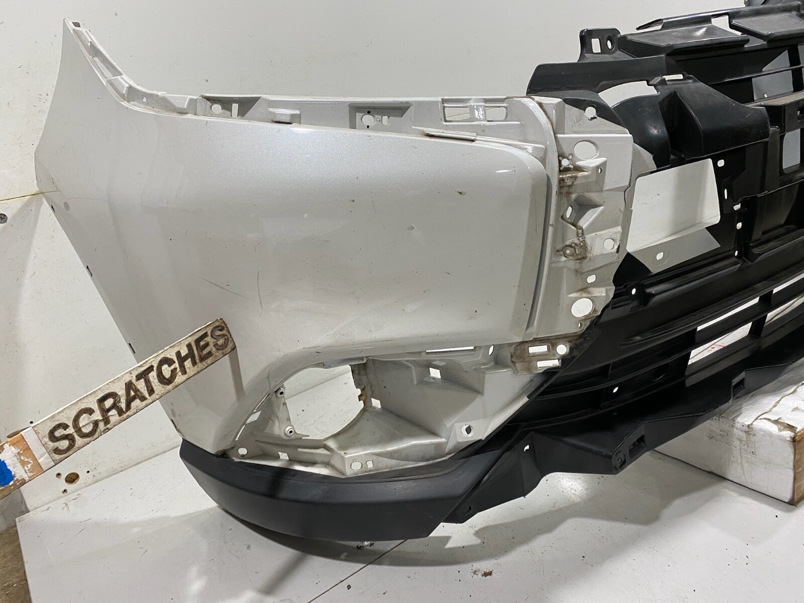 OEM 20162018 Mitsubishi Outlander ES/GT/SE/SEL Front Bumper Cover