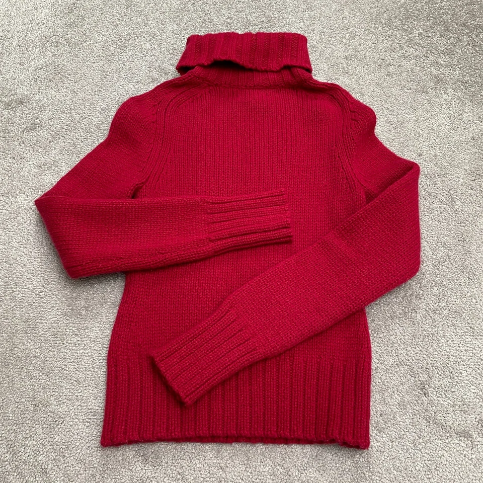 Suéter Express tejido con cable de cuello alto mezcla de lana cachemira para mujer rojo mediano Foto 2 de 4