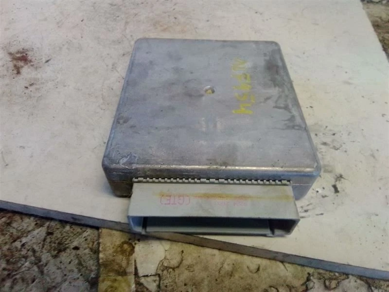 Módulo de controle eletrônico ECM do motor 4-116 1.9L SOHC compatível com 93 ESCORT 19011878 - Imagem 4 de 4