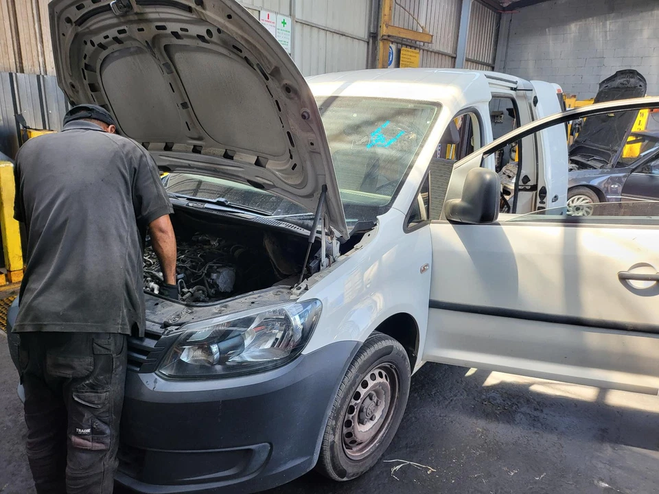 Volkswagen Caddy Right Front Window Regulator 2K 12/2004-06/2015 - image 2 of 4