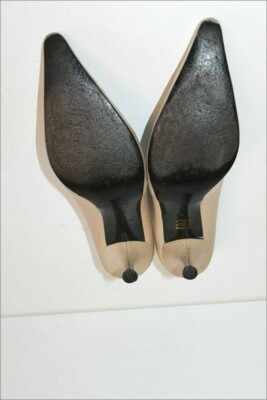 Escarpins Pointus En Cuir Ajouré Beige Charles Jourdan - Taille 38 (7.5 US) - Élégance Rétro