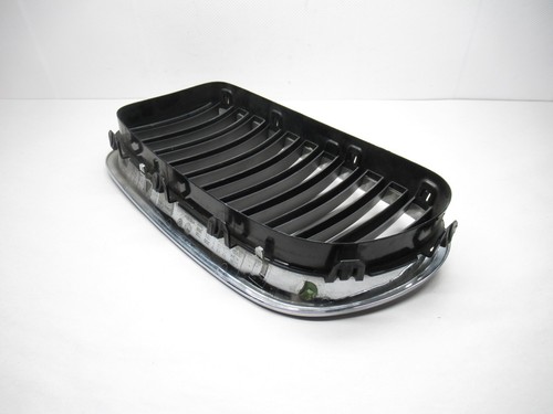 2010-2013 BMW 535i RIGHT PASSENGER SIDE GRILLE 51 13 7 200 728 OEM - Picture 9 of 12