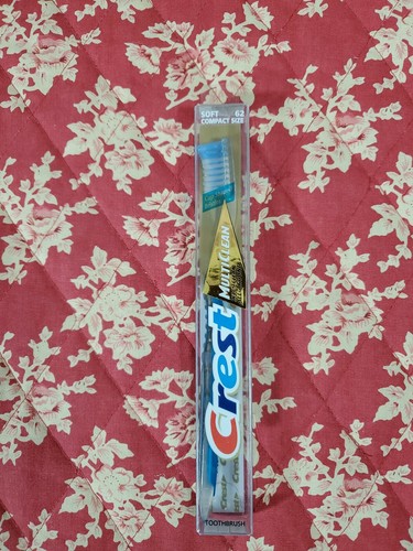 Vintage 1997 CREST Multi Clean Toothbrush ~ Soft 62 Compact Size Blue - Picture 1 of 6