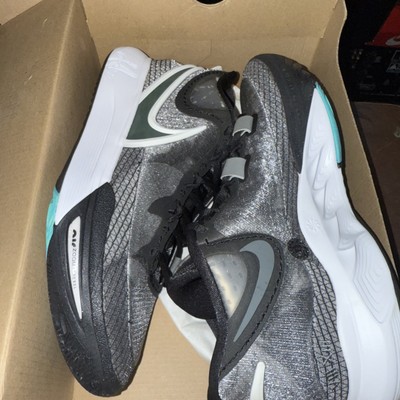 Size 10 - Nike Kyrie 8 Orca - DJ6017-001