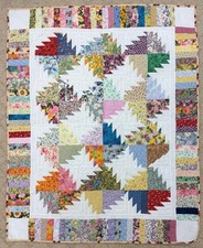 New contemporary Saw Tooth wall hanging baby quilt