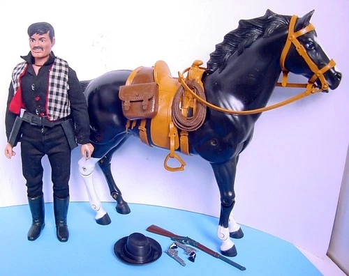 1976 MARX THE LONE RANGER RIDES AGAIN BUTCH CAVENDISH & HIS HORSE BANDIT FIGURES