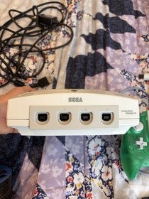 SEGA Dreamcast Console + Over 30 Games (some rare) + 2 Controllers + VMU (READ)