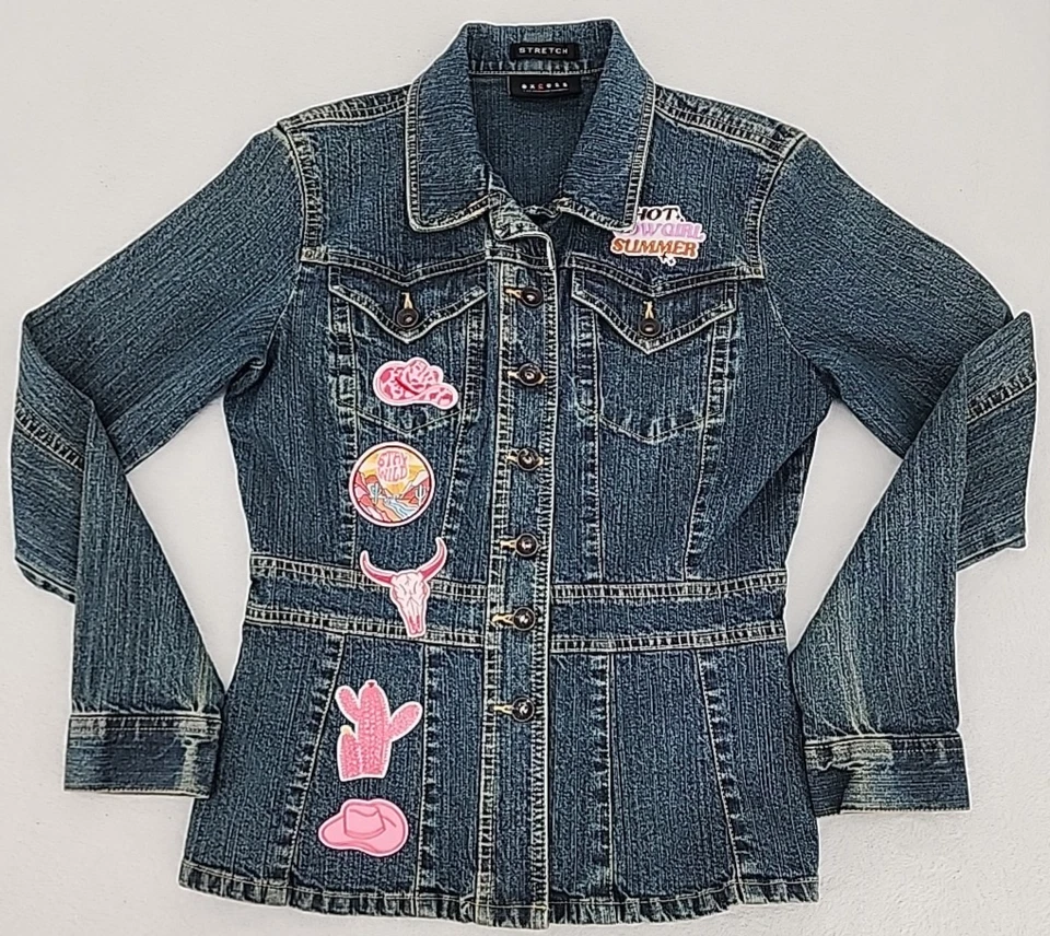 Chaqueta vaquera pequeña para mujer Axcess vaquero/niña parches occidentales reciclada ¡DIVERTIDA! Foto 3 de 4