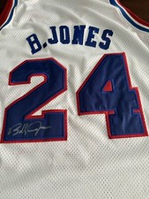 bobby jones autographed basketball jersey 76ers Size 46