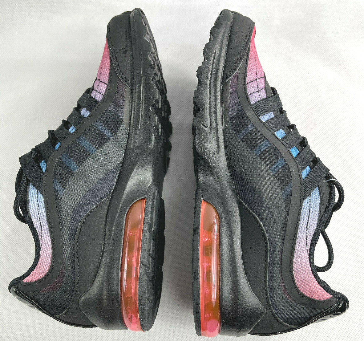 Nike Air Max VG-R Running Black/Flash Crimson-Blue Fury M  display picture 1