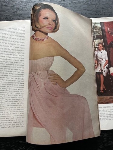 Vogue 1965 -Louis Aragon-Charles Haldeman-James Leasor-Jane Holzer-Janet Lyle - Imagen 5 de 23