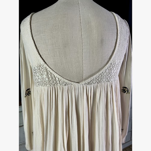 Mini abito babydoll panna ricamato nuovo con etichette $128 Free People Desert Bloom M - Foto 9 di 12