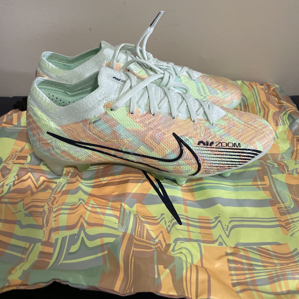 Men Size 7 - Nike Zoom Vapor 15 Elite SG-Pro AC Barely Green