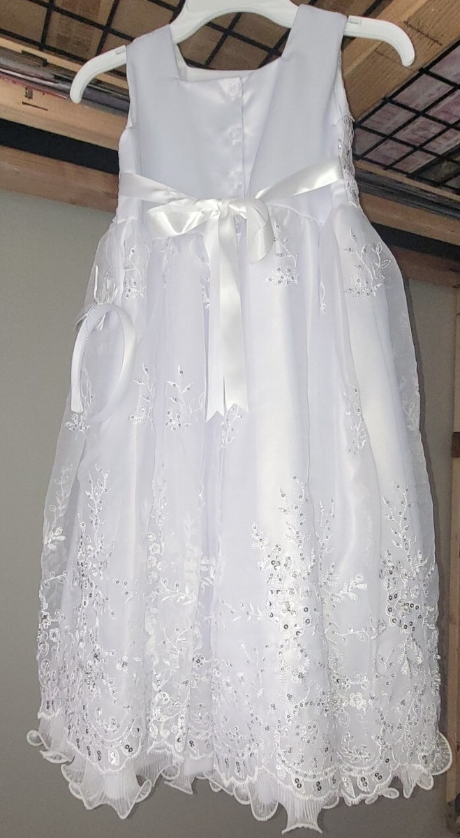 chinese dress ladies Amazon.com: Gigi's Classy Kids Baby Girls White Baptism Dedication Dress  Headband Virgin Mary Guadalupe Bautizo (12-18 Months): Clothing, Shoes &  Jewelry main image 1