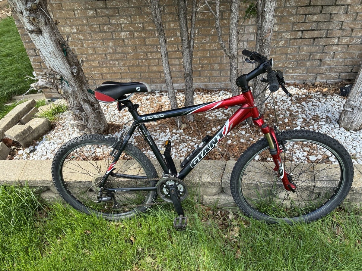 Giant Rincon 26 lightweight 6061 Aluminum ALUXX Red/Black mountain bicycle/ bike | eBay Giant Rincon 26 lightweight 6061 Aluminum ALUXX Red/Black mountain bicycle/ bike | eBay