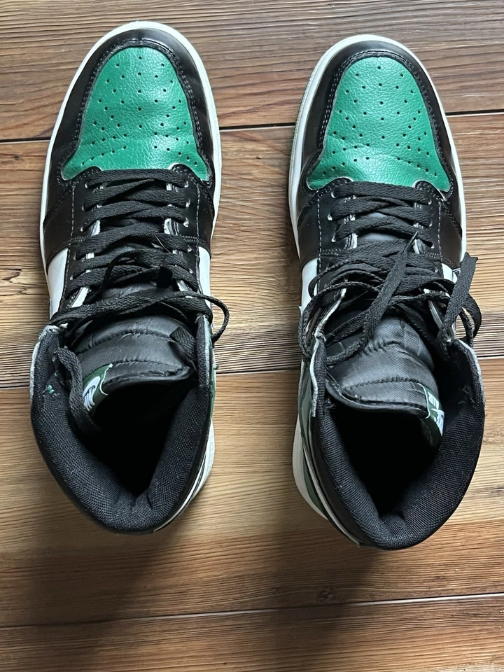 Air Jordan 1 Retro Alto Boston Celtics Talla 9.5 NIke Foto 4 de 4