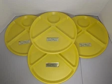 Vintage Kentucky Plastics Artware 12" Divided Picnic Plates Set Of 4 Yellow