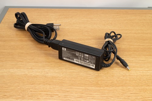 HP Laptop Power Adapter 380467-003 402018-001 65W (NEW Genuine Part