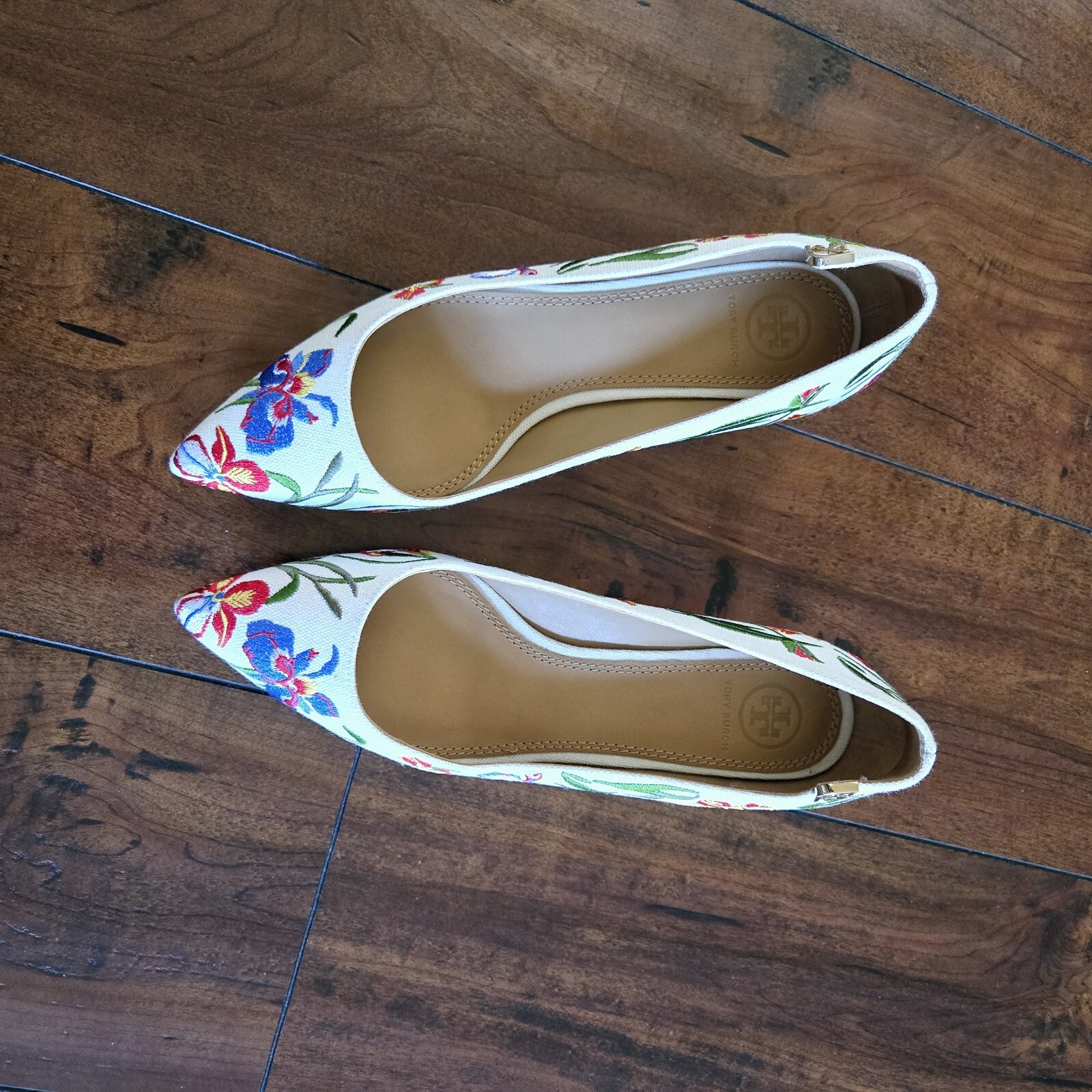 Tory Burch Elizabeth Painted Iris Embroidered Canvas Kitten Heel Pumps Size 8.5M thumbnail 14