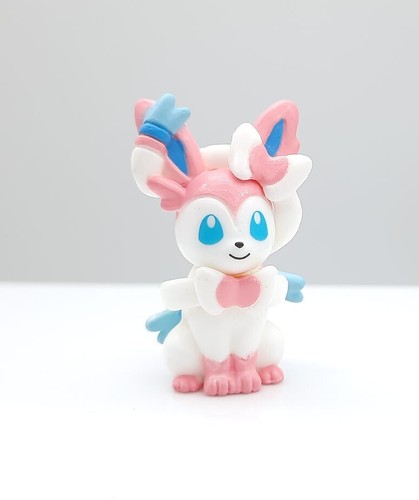 Pokemon Sylveon 1.5" bath bomb gacha figure toy Japan - Picture 1 of 2