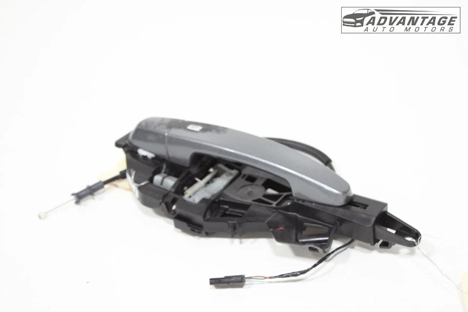 GMC ACADIA 2017-2023 manija de puerta exterior trasera derecha con soporte y cable OEM Foto 2 de 4