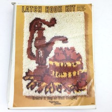 New Old Stock Vintage Rainbow Mills Latch Hook Rug Kit Country Water Pump 101-4