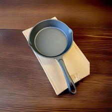 Cast Iron Skillet Frying Pan 20cm Heavy Duty Pre-Seasoned Style Pour Spouts