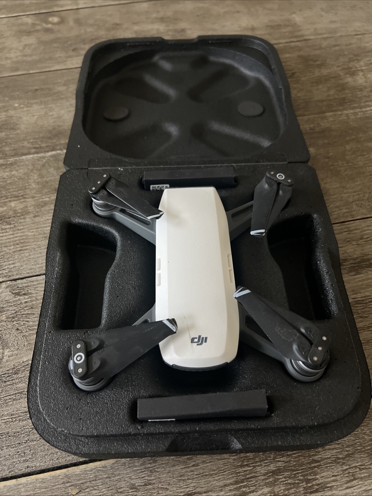 DJI Spark Camera Drone With Case And Extra Propellers. No battery Or Controller-image
