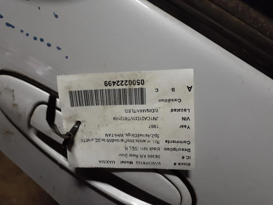 Used Rear Right Door fits: 1997 Nissan Maxima black trim SE Rear Right Grade B Foto 2 de 3