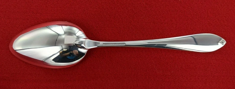 Cuchara para servir Tiffany & Co. Faneuil de plata de ley de 8 5/8" sin monograma Foto 2 de 4