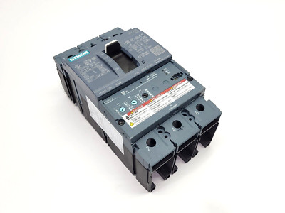 Siemens 3VA6140-6HL31-0AA0 Circuit Breaker CHIPPED CORNER