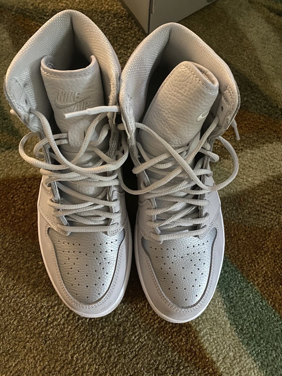 Preços baixos em Jordan 1 Retro OG CO.JP Suitcase Special Box High