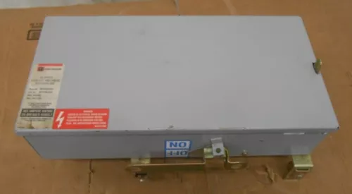 EATON, CUTLER HAMMER, BUSWAY CIRCUIT BREAKER ENCLOSURE, BPFDB3050, FDB3050, 50 A