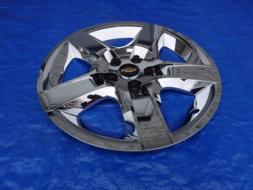 Tampa de roda 2008 - 2012 Chevrolet Malibu HHR 17" CROMADA #435 - Imagem 3 de 4