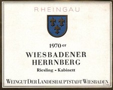 Rare 1970er 1970s German Wine Label Wiesbadener Herrnberg Cabinet Rheingau