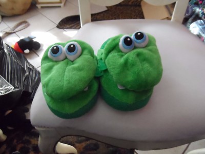 child's size small green frog slippers idea village Stompeez