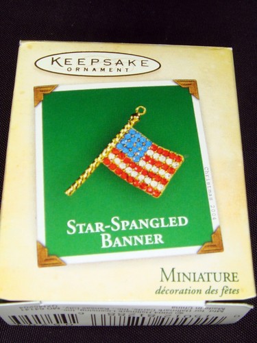 Hallmark Keepsake Ornamento Estrella Lentejuelas Bandera Mini Bandera 2004 Navidad - Imagen 5 de 5