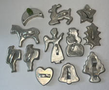 12 VTG Bożonarodzeniowe przecinarki do ciasteczek Aluminium Dzwonek Świętego Mikołaja Gwiazda Anioł Jeden z drewnem