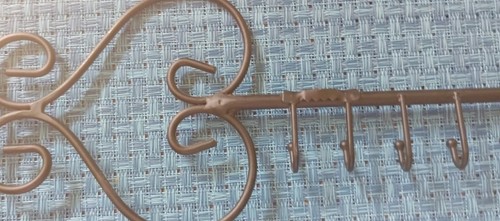 Metal key-shaped key holder for mounting In your home. - 第 4/11 張圖片