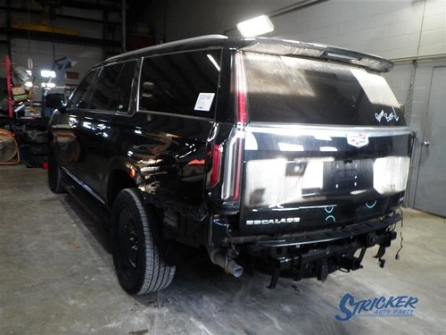 2022 Escalade ESV Front Driver Door Trim Panel 1149346 - Picture 4 of 12