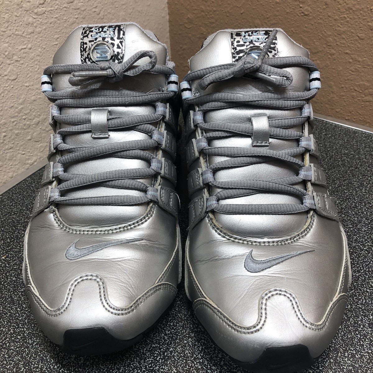 Vintage Women's Chrome/Silver Nike Shox NZ Trainers - Size Vintage Women's Chrome/Silver Nike Shox NZ Trainers - Size