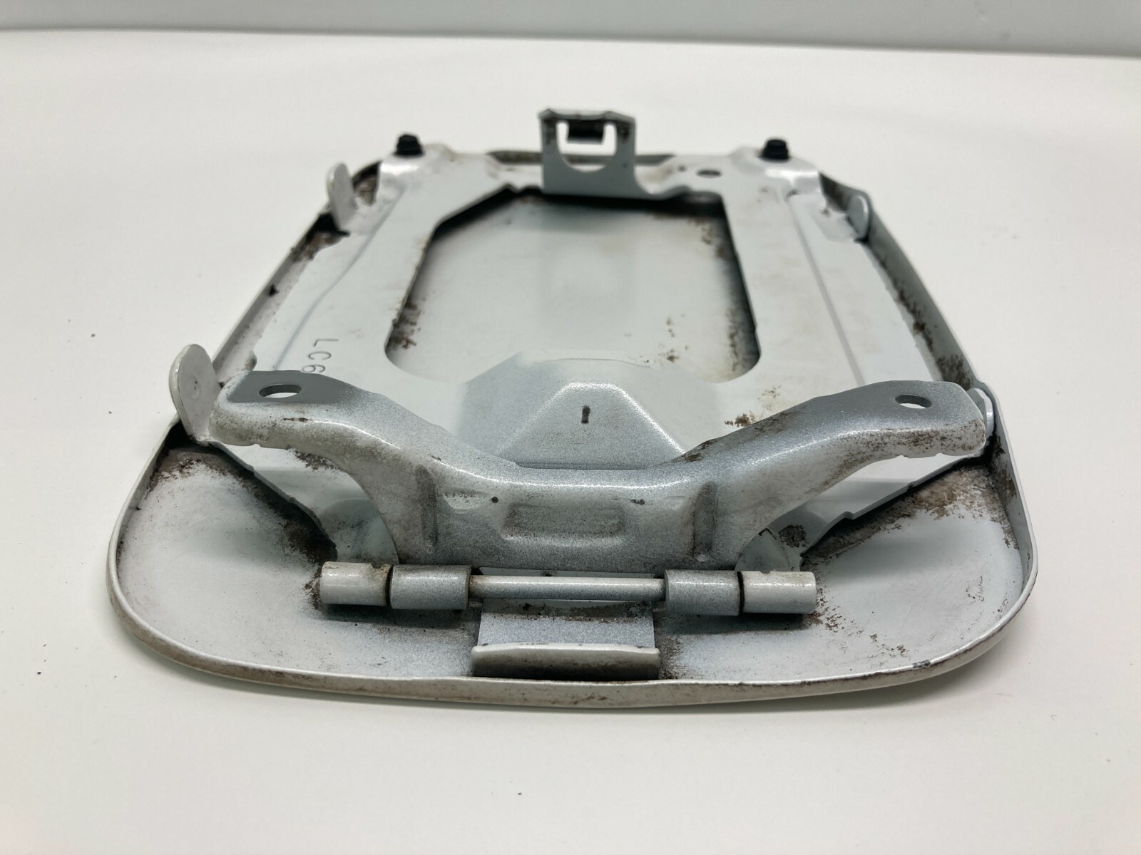 2000-2006 Mazda MPV Fuel Filler Door Lid Gas Cover 25D Whitewater Pearl OEM thumbnail 6