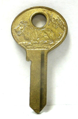 Vintage #7 Master Padlock Key Blank w/Lion Logo-NOS! PRICE REDUCED!