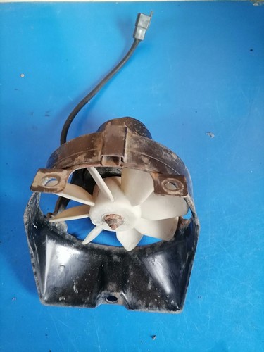 Kühlerlüfter, Honda VF 750 RC15