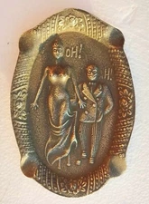 VINTAGE RISQUE ASHTRAY-MAN GRABBING WOMANS BUTT-COLLECTIBLE,